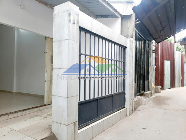 H2136 ???? nhà đường số 11 thủ đức, shr, vuông, 4x10m, 2.x tỷ