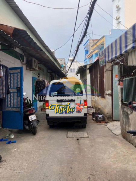 Gấp bán nhà hẻm xe hơi cách 50m ra mặt tiền dương quảng hàm gò vấp 218m2 - chỉ 18.5 tỷ