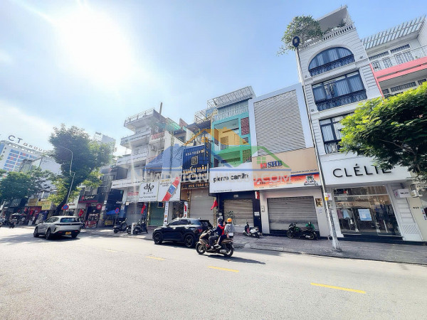 Chính chủ xây tâm huyết nhà 4 tầng - mặt tiền kinh doanh đ.lê văn sỹ, quận 3 - dt đẹp 4,3m*22m full thổ cư - kv xây cao tầng - giang giang:0938676685