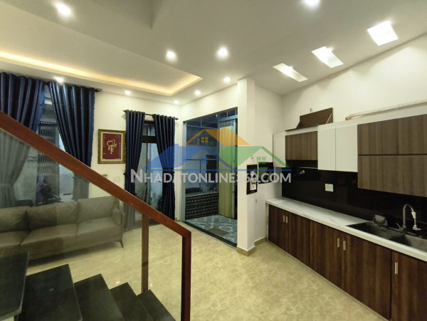 ♥ k408 hoàng diệu, 50.2m2, 3 tầng 3pn rộng wc trong, sân thượng trước sau rộng, thoáng, 3.xx tỷ