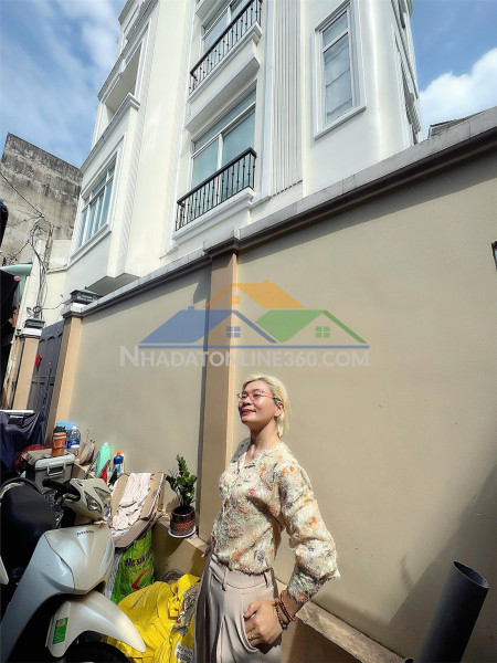 Bán đất tặng nhà 2 tầng - mặt tiền hẻm xe hơi đ. thủ khoa huân, p.bến thành, quận 1 - nơi đón đầu du khách nước ngoài siêu lớn