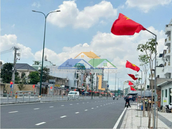 Nhà bán quận 12 - giáp song hành, trường chinh.
qua tân bình chỉ...