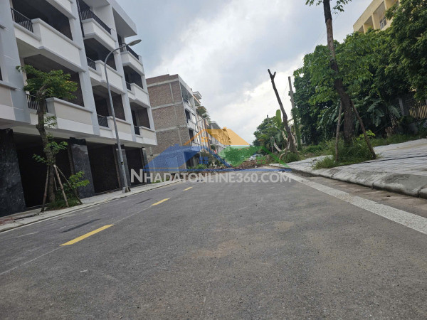 Nhà 4 tầng xây thô 105m2 – nhỉ 6 tỷ tại kđt vạn cát, vị trí kinh doanh