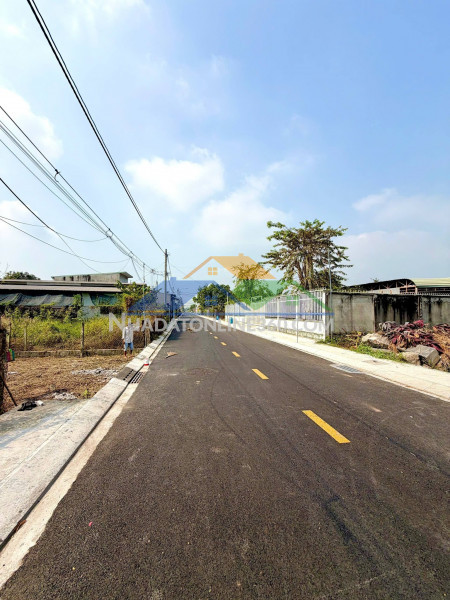 Bán đất đường nguyễn viết xuân thị trấn củ chi diện tích 466m2 có 200m thổ cư