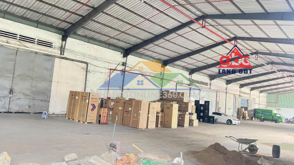 Xt680 1000m2 kho cho thuê lâu dài, trang bị pc, vị trí giao thông thuận lợi, trống kho