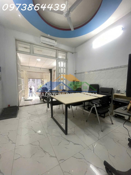 Hẻm xe hơi thông lâm thị hố - vài bước chân ra đường xe tải tránh - nhà 3 tầng đúc kiên cố vào ở ngay 60m2 - chỉ 4.5 tỷtl