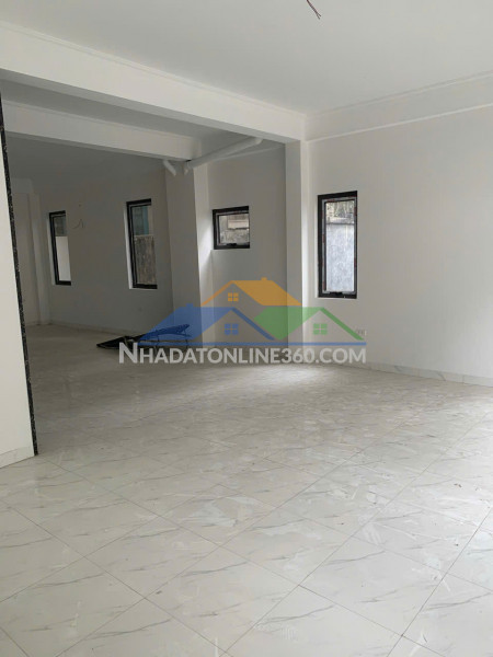 Cho thuê mbkd tầng 3 – thông sàn có thang máy và ô tô đỗ cửa tại đống đa, hà nội