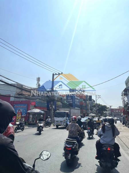 Nhà mặt phố tô ngọc vân linh tây – 135m² 5x27 – 2 mặt tiền trước sau – kinh doanh sầm uất – 23 tỷ