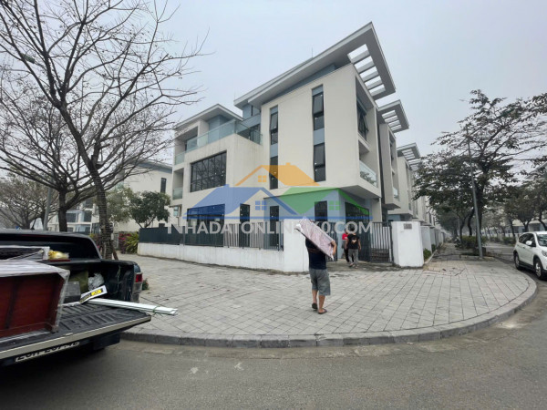 Chính chủ cho thuê nhà số phố phú viên, phường bồ đề, long...