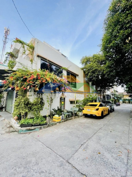 Bán nhà hxh lũy bán bích – lô góc thoáng – 60m2 – không lộ giới – giá tốt