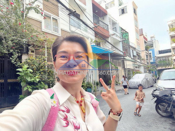 Hiếm bán xe hơi ngủ trong nhà đ.điện biên phủ, quận 3 - ngang lớn 5,5m*15m - chính chủ lâu năm ở* lh giang giang: 093.86.76.685