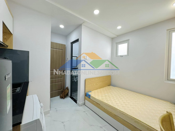 Cực hiếm, hồ tùng mậu,oto dừng đỗ ngày đêm,thang...