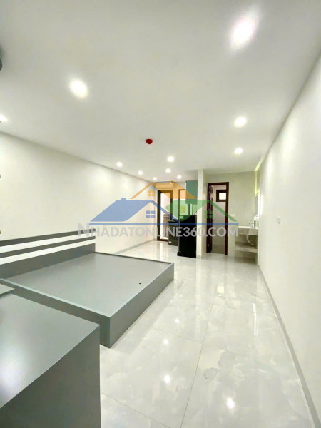 Cho thuê ccmn full đồ thoáng ban công cực đẹp tại ngõ 6 chùa...