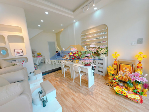 Sang nhượng tiệm nail- beauty kv tân hương- tân phú .