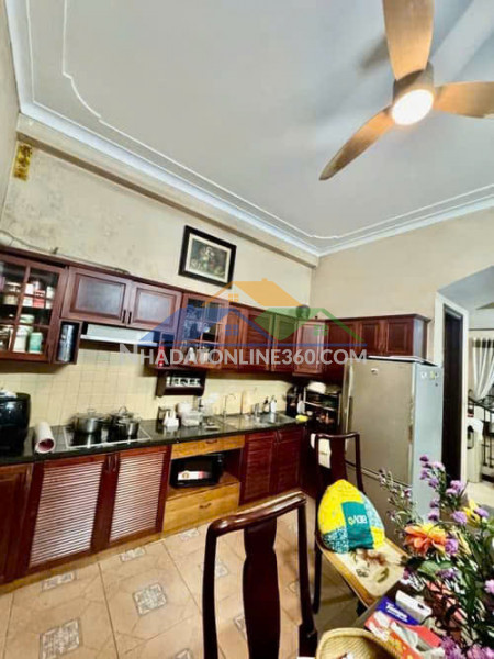 Bán nhà ngõ 189 hoàng hoa thám 76m 4 tầng 2 thoáng vỉa hè ô tô tránh kd tốt giá 33.8 tỷ 0336212066