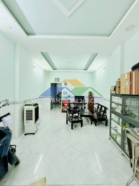 Bán nhà giáp tân bình quận 11  hxh tránh  85m2 nở hậu  2 tầng 4pn nhỉnh 8