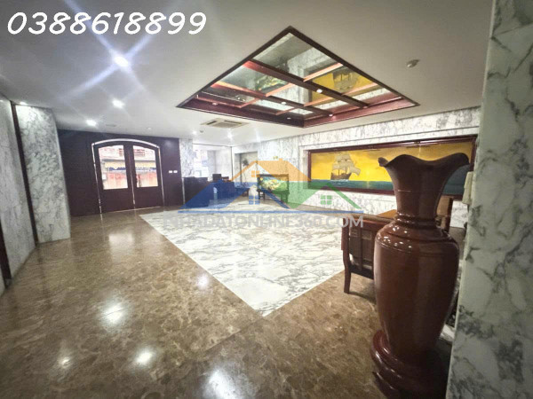 Bán toà mặt phố bùi thị xuân 225m2x15t, mt8m-dòng tiền khủng đang cho thuê 700triệu/tháng