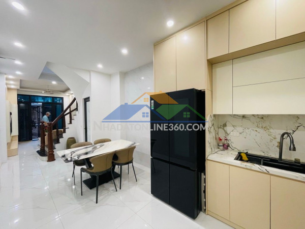 Bán nhà đẹp ngọc thụy hàng xóm mipec- ngõ nông- dân xây full nội thất- 40m 5 tầng nhỉnh 6 tỷ(tl)