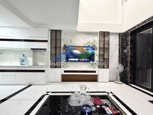 Nhà đẹp - xây mới - chính chủ - bán 6.9 tỷ - trả là bán - tặng full nội thất - 3pn lớn - hxh - đs 7 - gò vấp