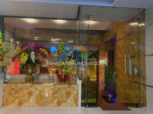 Khách sạn 7 tầng 2 sao hầm t.máy 22p 5.6m 125m2 mt gần thống nhất dt 180tr chỉ 23 tỷ.