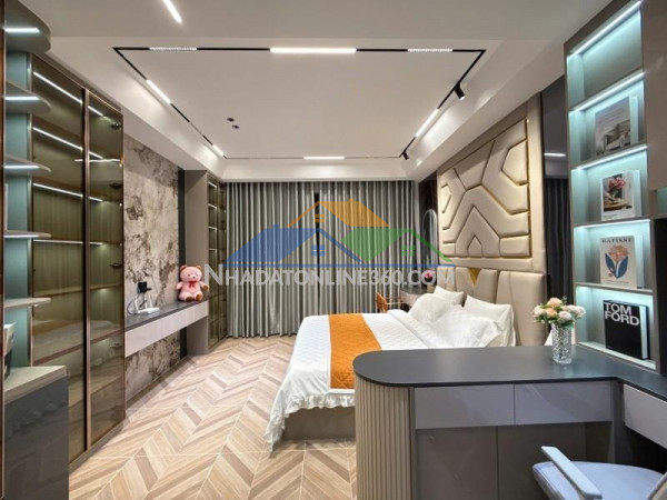 **bán nhà hẻm 181 nghĩa phát** phường 6 tân bình; (4,5*13) - 5 tầng