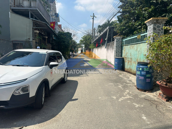 Bán đất 105m². lô góc, shr đường xe hơi,gần chợ tân bình.giá đầu tư