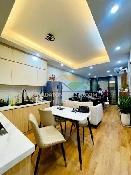 Tập thể tầng 1 bắc nghĩa tân 60m 2 ngủ 2 wc 5,9 tỷ ô tô tránh,kinh doanh,full nội thất