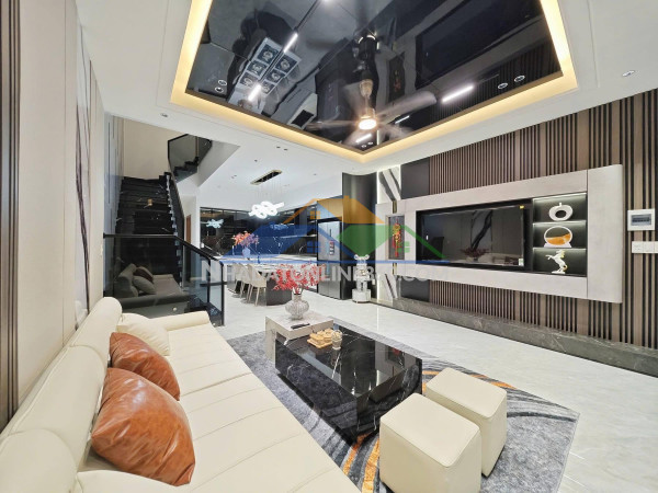 **bán nhà mt đường lê trung nghĩa; phường 12 tân bình (4*18) 5 tầng