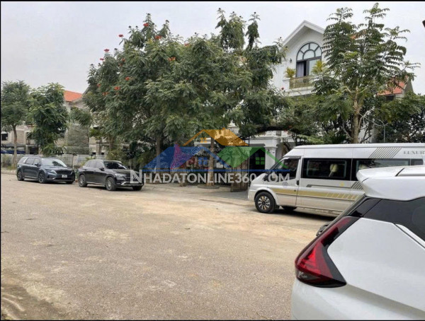 Bán biệt thự đơn lập, căn góc: 425 m2, mặt tiền 17 m, đường 30m - khu đô thị quang minh