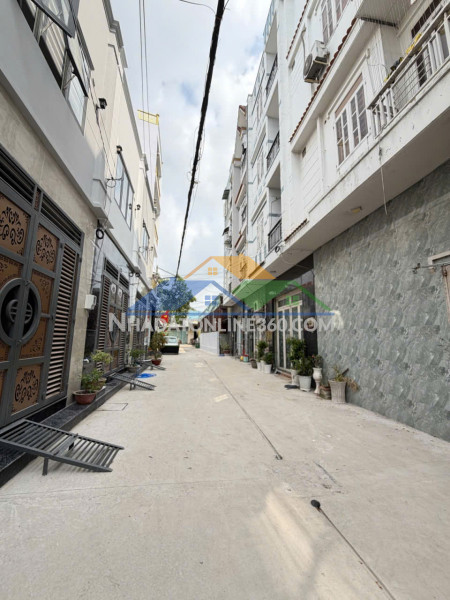 Gấp bán nhà đ số 10 bhh gần chợ 26/3 hẻm 6m khu vip nhà lầu 55m2 - 2 tầng 4 tỷ 6