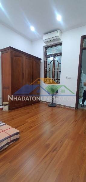 Bán nhà kim mã 40m x4 tầng 7,4 tỷ ngõ rộng,thoáng,gần phố,dân xây