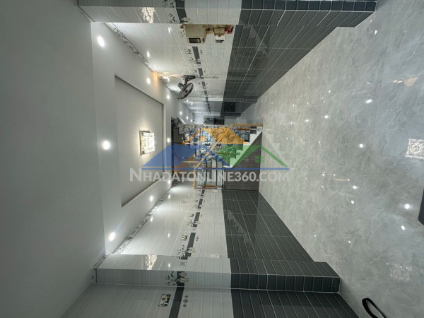 Bán nhà hxh trần thái tông nở hậu tài lộc 6m thông ra trước mặt chợ tân trụ chỉ 4tỷ