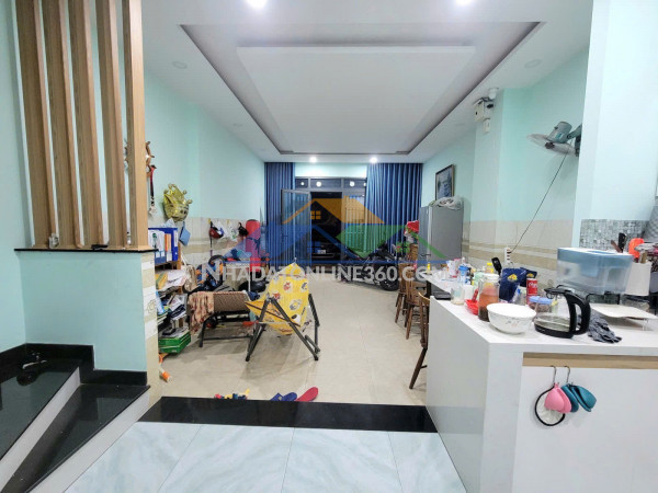 Đặng thùy trâm - bình thạnh - mặt tiền 10m - thông bình lợi - 5 tầng btct - 5pn lớn - gấp bán 10.3 tỷ - tl - có pn trệt