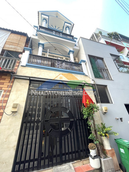 Bán nhà đường số 2 trường thọ 3 tầng 4pn sổ hồng hoàn công chỉ 7.65 tỷ