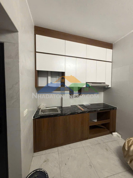 Cho thuê nhà chợ khâm thiên 28m2 x 5 tầng- 3 ngủ - 3vs - 15 triệu