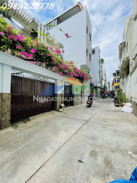 Lê văn sỹ- p12 - 3.6x10- 5 tầng - 6 pn 7wc - xe hơi tới nhà - 2 sân thượng - kinh doanh tốt - vị trí đẹp - hiếm