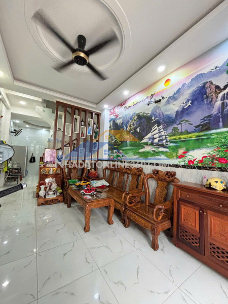 Bình thạnh - lê trực - nhà chính chủ - 5 tầng đúc thật - hoàn công đủ - 4pn lớn - thiện chí bán 7.5 tỷ - tl