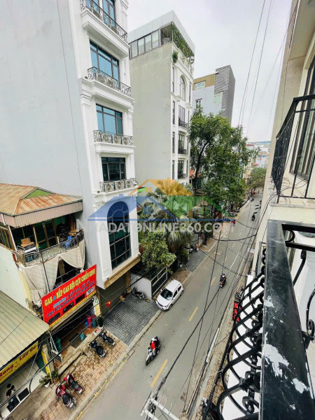 Hiếm!ccmn hồ tùng mậu,cầu giấy,oto đỗ cửa,dt:70mx8t,mt:5m,12.4ty