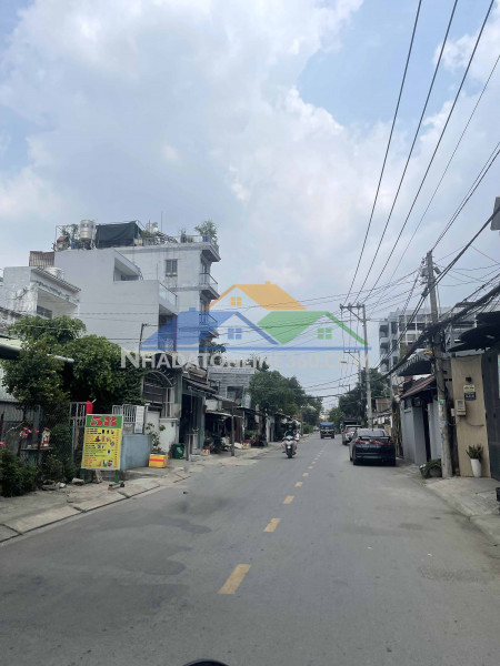 Bán nhà linh đông 112m2 chỉ 60tr/m2 hẻm xe hơi sổ hoàn công chuẩn 7.5 tỷ