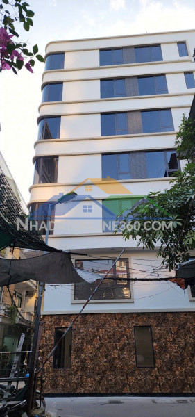 Bán tòa nhà văn phòng khu đấu giá 3ha phố đức diễn cách hồ 50m