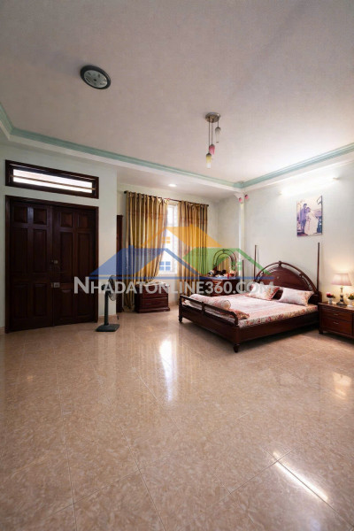 Bán gấp nhà hẻm 256 phan huy ích ngang 6m 198m2 4 lầu gần emart, ga metro nhỉnh 20 tỷ.