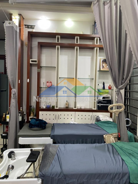Cần sang nhượng spa tại 68/260 cầu giấy.