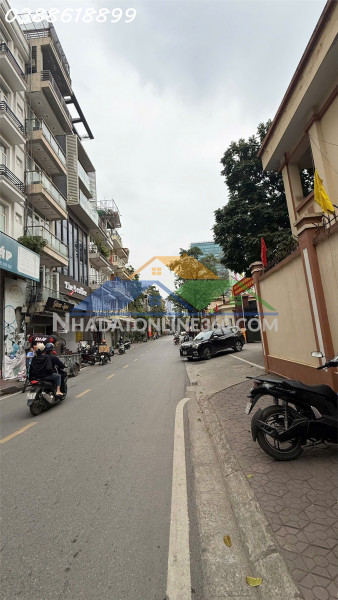 ???? bán nhà mặt phố nguyễn văn huyên– 110m x 7t thang máy - mt 6,8m -  vị trí đẹp nhất phố - cho thuê 150 tr/th