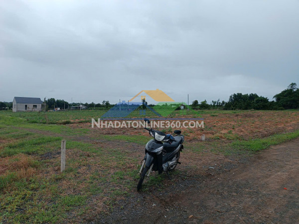 Chính chủ cần bán lô đất rộng 3 mặt tiền – giá tốt tại hồ tràm