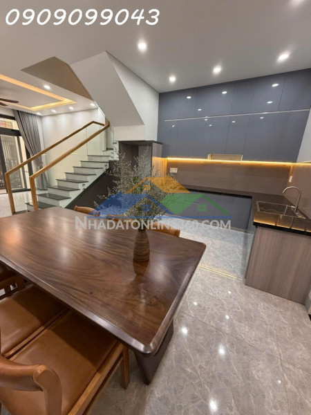 Nhà bán q12-75m2-4tầng-ngang 5m - ô tô đỗ cửa.
đht-gần mt nguyễn văn quá-giáp song hành trường chinh.gần sân bay tân sơn nhất-nhà ga t3