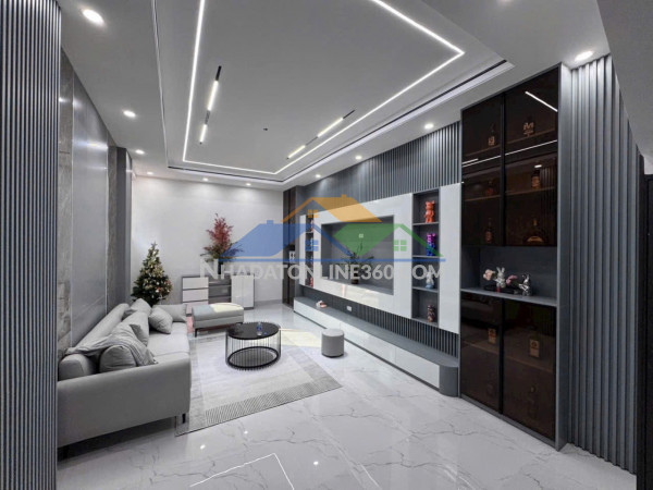 Bán nhà 6 tầng,35m2,thang máy,lai xá,hoài đức,trục chính ô...