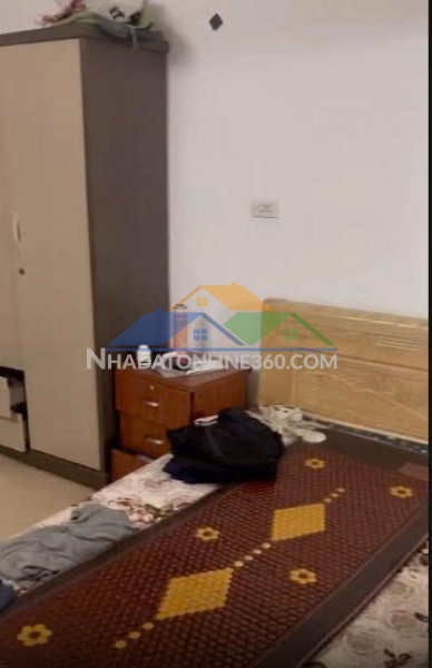 Cho thuê căn hộ tt giảng võ 50m2, tầng 1 ở hộ gia đình 6 triệu vào ngay