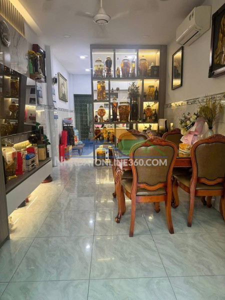 Nhà đẹp – giá tốt –chính chủ cần bán căn nhà 2 mặt tiền...