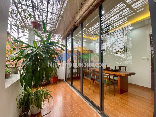 Bán nhà long biên thang máy 4 ngủ ô tô bồ đề