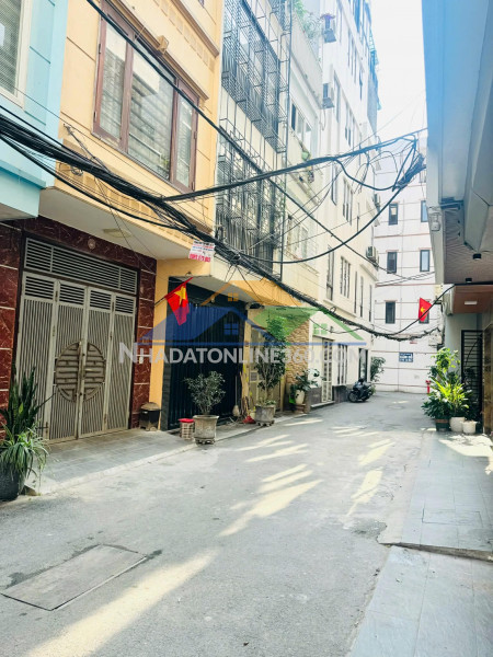 Bán nhà ngọc thuỵ, 3 ngủ khép kín, trong đê, ôtô đỗ cửa, chỉ 8.6 tỷ